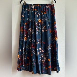 Les Amis three layers floral skirt Size S